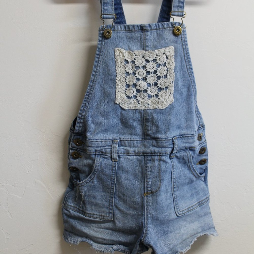 Girls Jessica Simpson Denim Shorts Overalls with Crochet Size 10